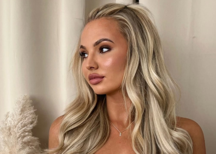 How to Easily Achieve a Thick & Gorgeous Half-Up Ponytail