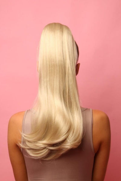 Ariana 22" Full Bodied Drawstring Ponytail Extensions